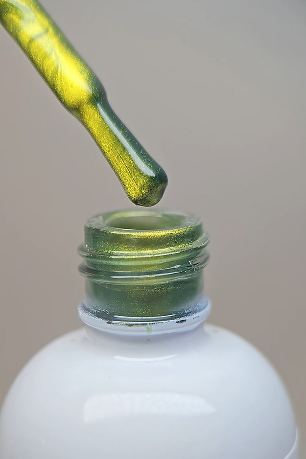 CAT EYE DOUBLE SHADE #10 | GEL VARNISH - ZER.O BY ZRINKA