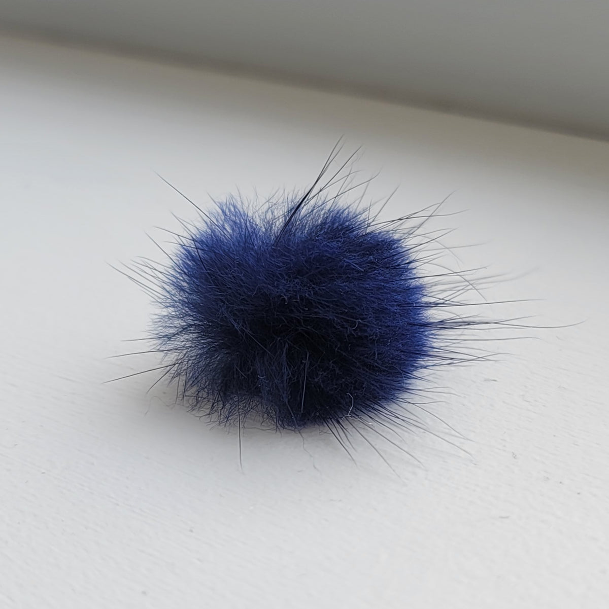 MAGNETIC POMPOM | NAIL ART - NAILIFY