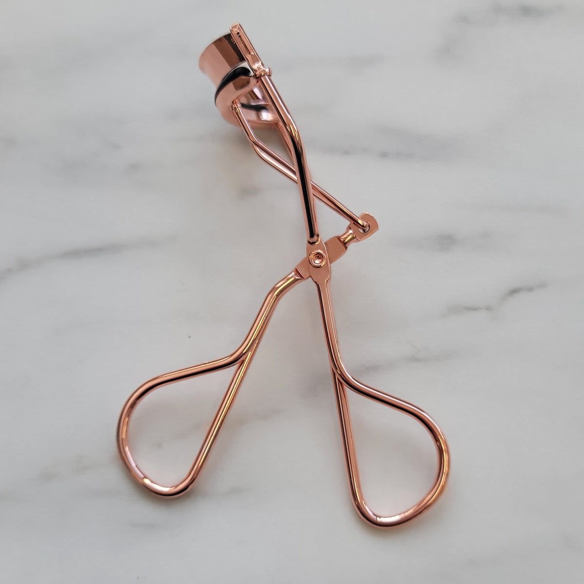 EYELASH CURLER