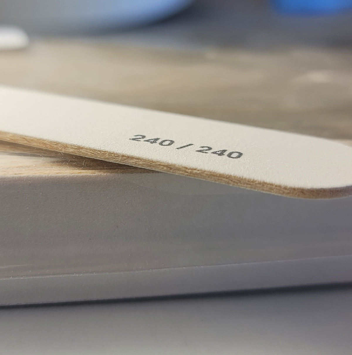 EMERY WOOD FILE 240/240 | AKZENTZ 