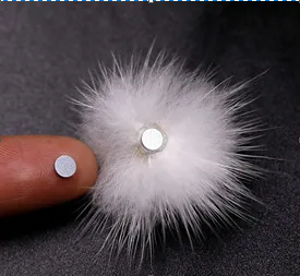 MAGNETIC POMPOM | NAIL ART - NAILIFY