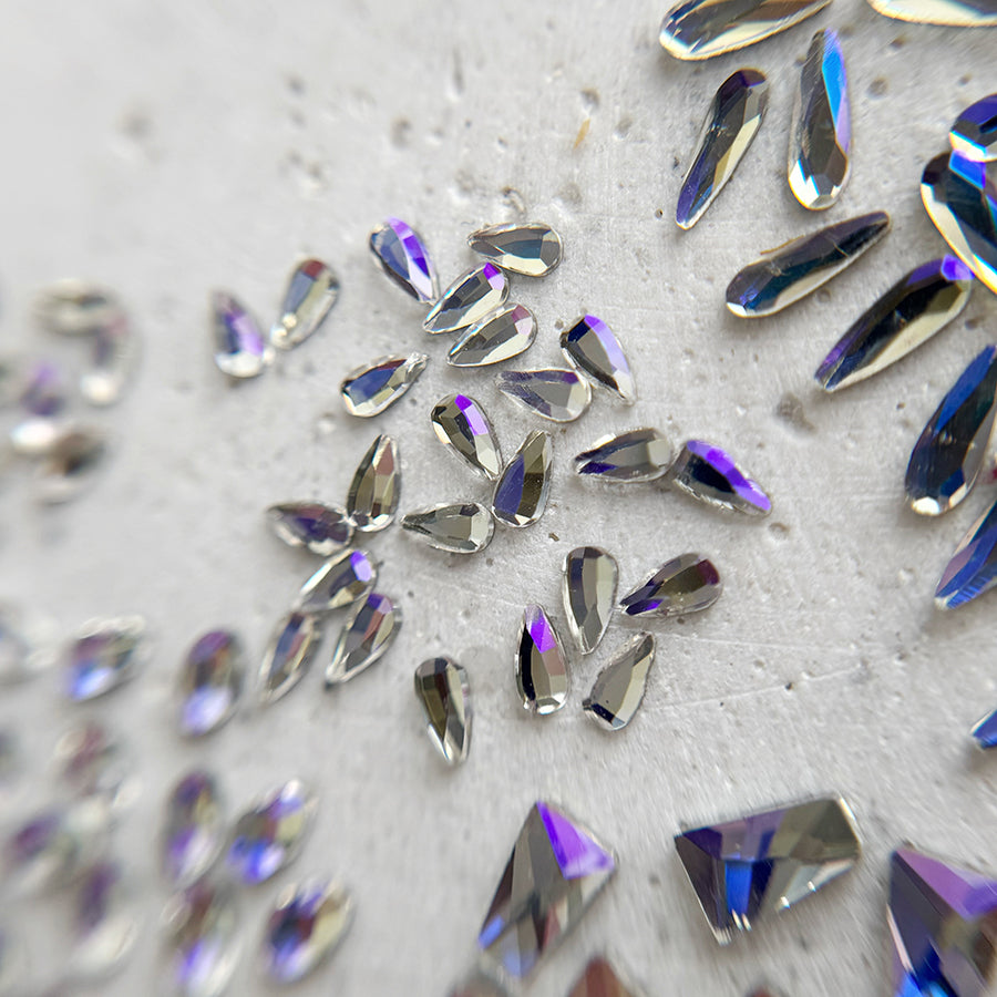 SHAPED DIAMONDS | CLEAR BLUE REFLECTION | MINI DROP - MEM