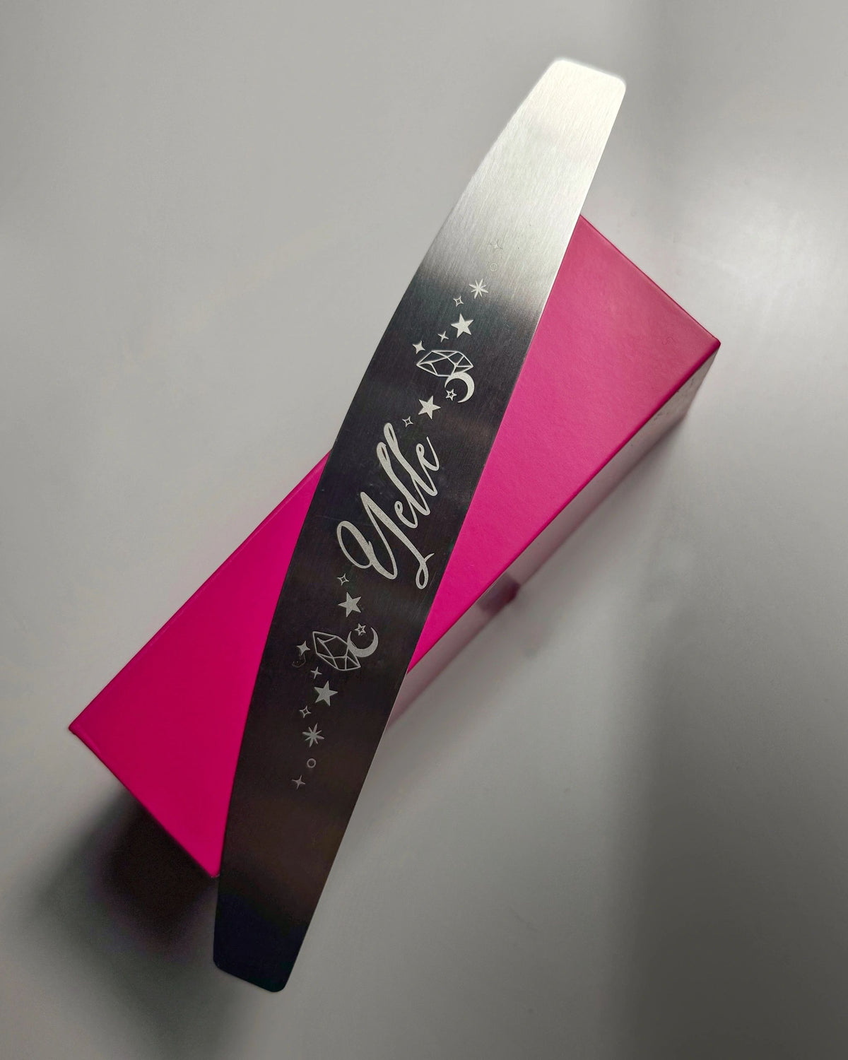 METAL FILE - YELLE NAILZ