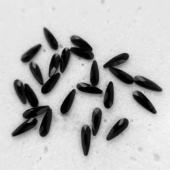 DIAMANTS | GOUTTE NOIRE - MEM