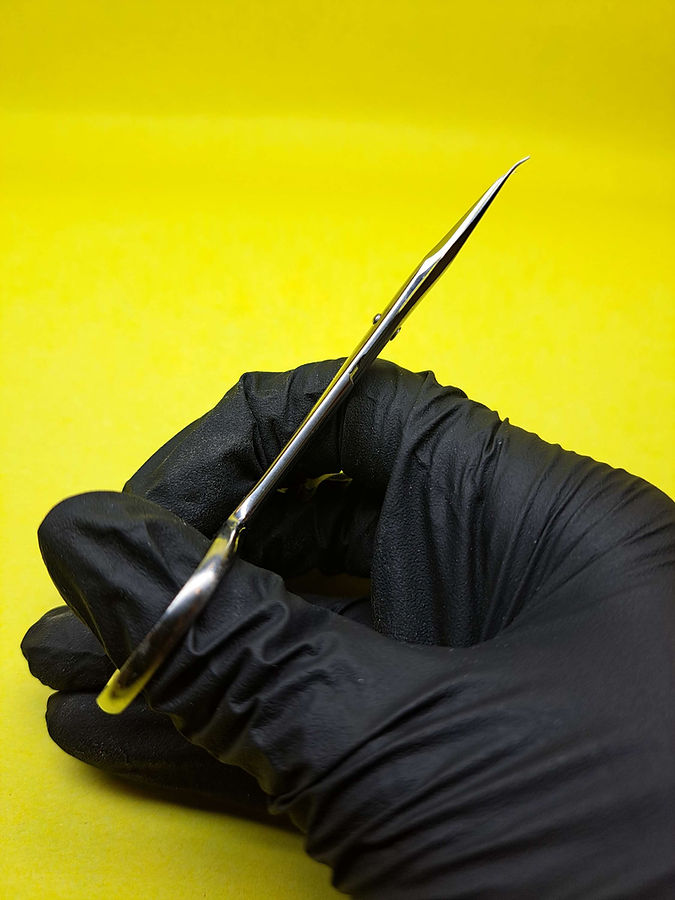 CISEAUX À CUTICULES COURBÉS X PRO - ZER.O BY ZRINKA