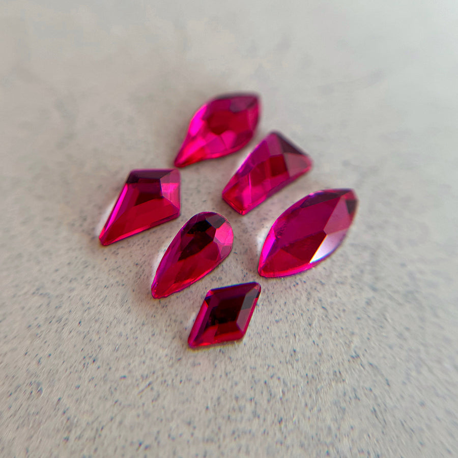 SHAPED DIAMONDS | FUCHSIA DROP - MEM