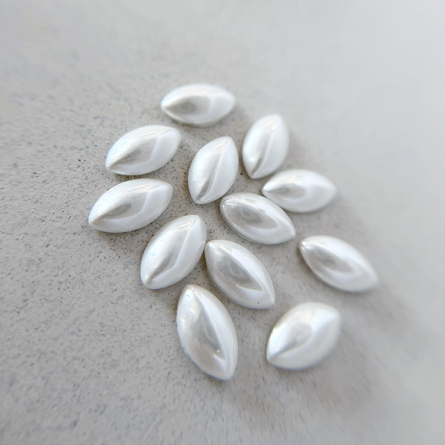 PEARL | SATIN WHITE CAT'S EYE - MEM