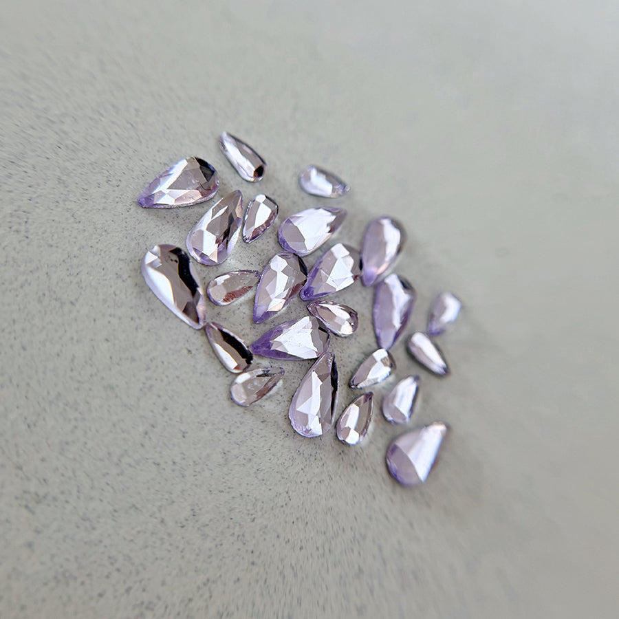DIAMOND SHAPES | LIGHT LILAC DROP - MEM