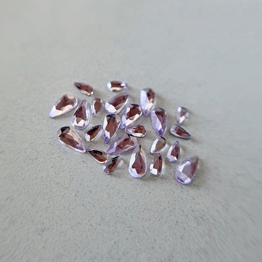 DIAMOND SHAPES | LIGHT LILAC DROP - MEM