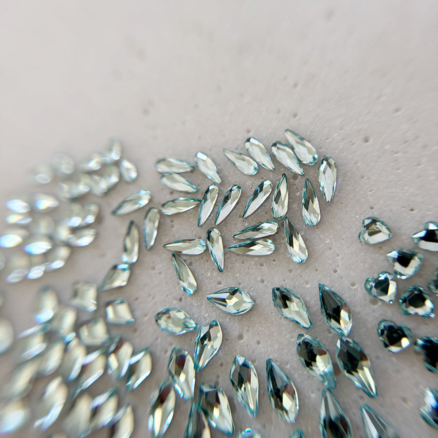 DIAMANTS FORMES MINIS | MALDIVES | PETITE GOUTTE ALLONGÉE - MEM