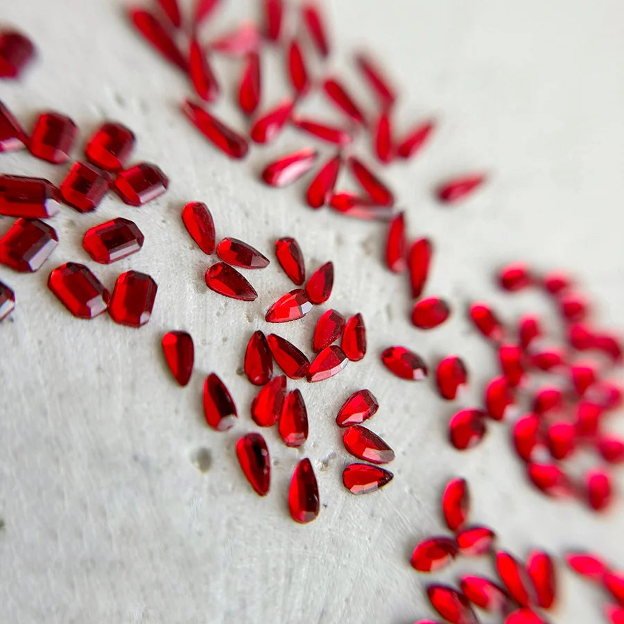 DIAMANTS FORMES ROUGE | 5 FORMES - MEM