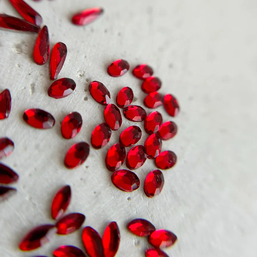 ENSEMBLE COMPLET | DIAMANTS FORMES ROUGE - MEM
