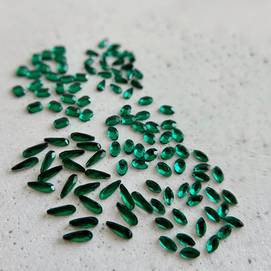 ENSEMBLE COMPLET | DIAMANTS FORMES ÉMERAUDE EXTRA - MEM