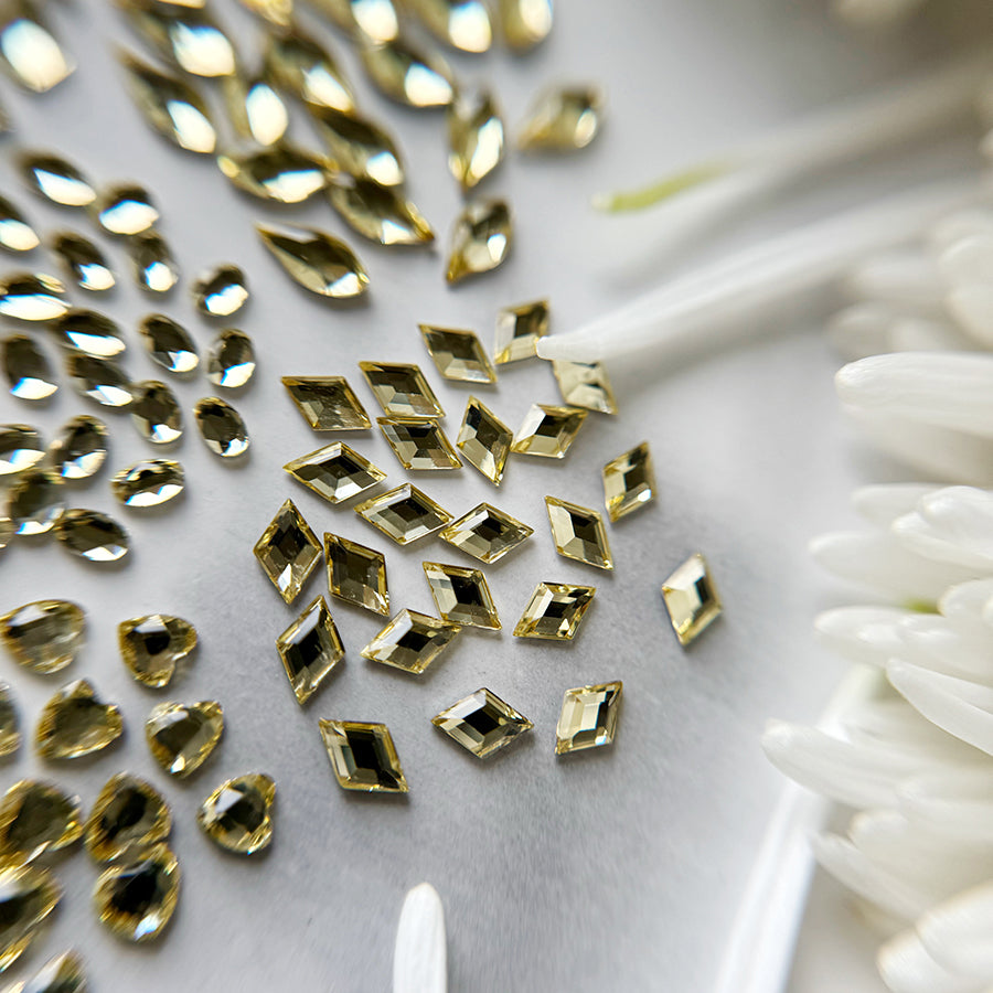 DIAMANTS FORMES | YUZU - MEM