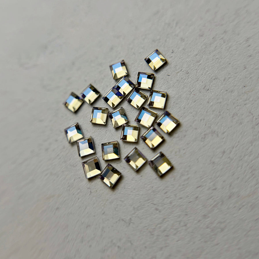 SHAPED DIAMONDS | SCANDINAVIAN | MICRO SQUARE - MEM