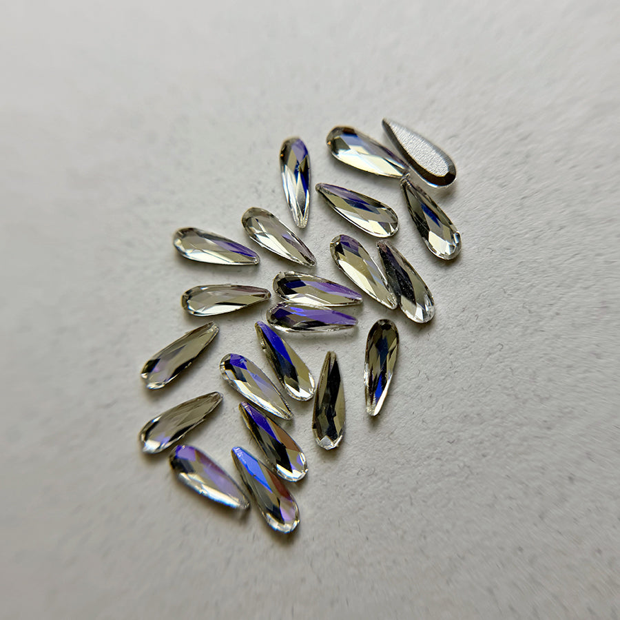 SHAPED DIAMONDS | SCANDINAVIAN | SMALL ELONGATED DROP - MEM