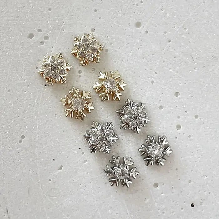 JEWELRY | SMALL LUXURY SNOWFLAKES - MEM 