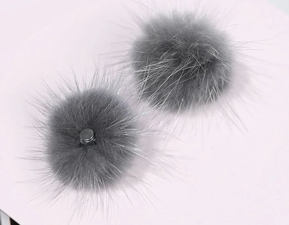 MAGNETIC POMPOM | NAIL ART - NAILIFY