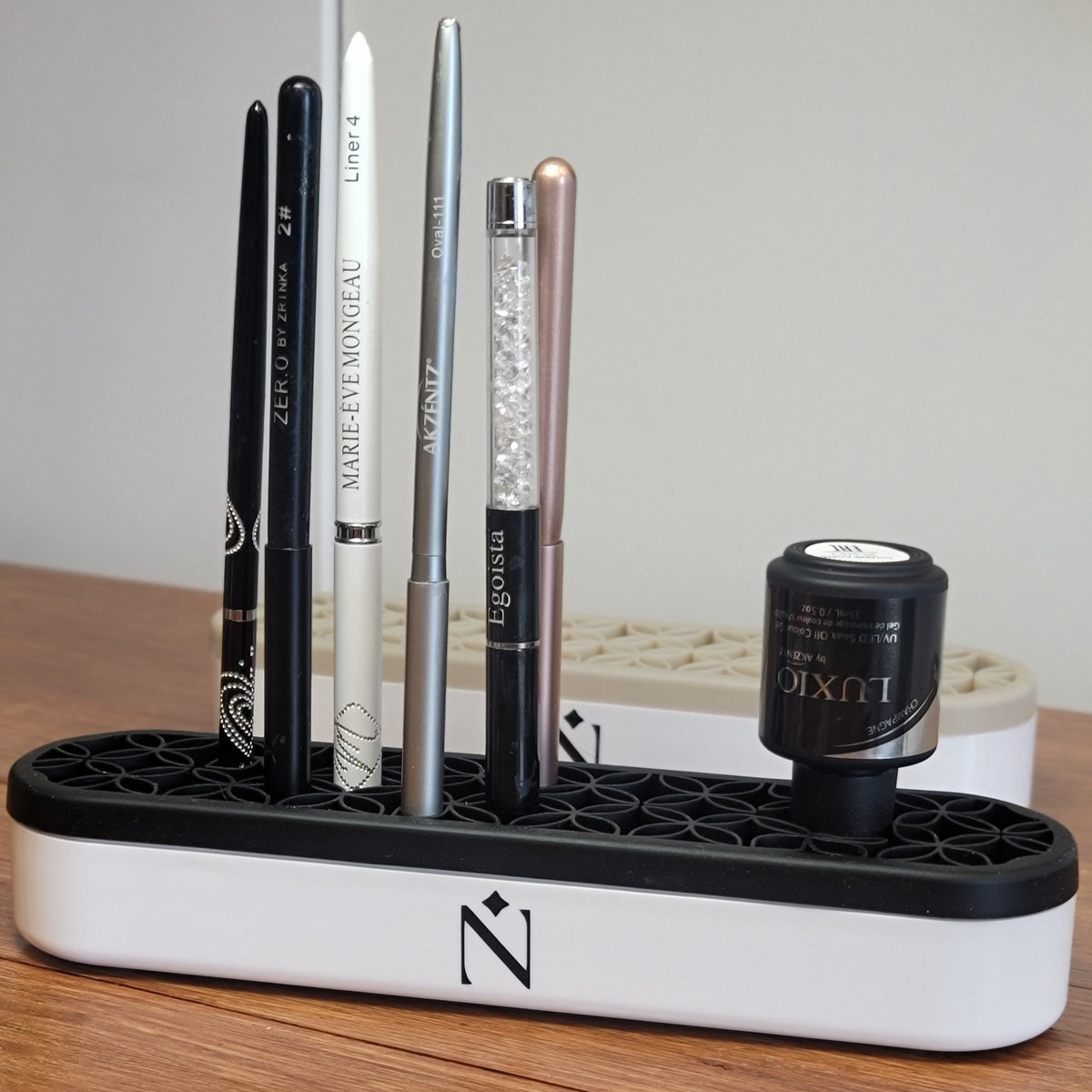 SILICONE BRUSH AND BOTTLE HOLDER - NAILIFY