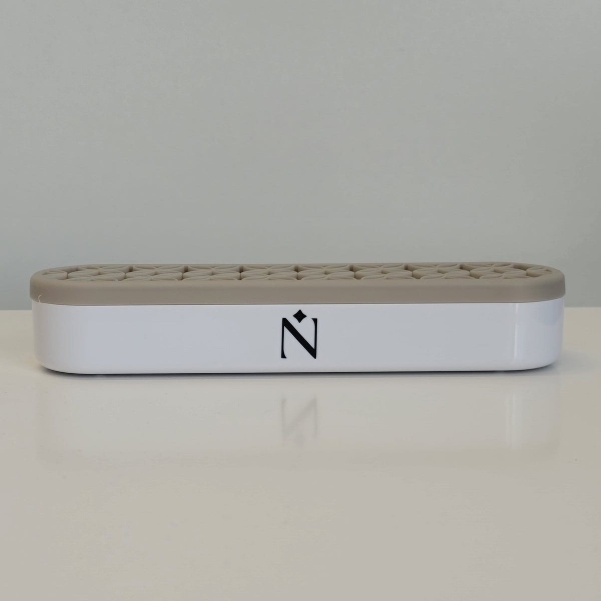 SILICONE BRUSH AND BOTTLE HOLDER - NAILIFY