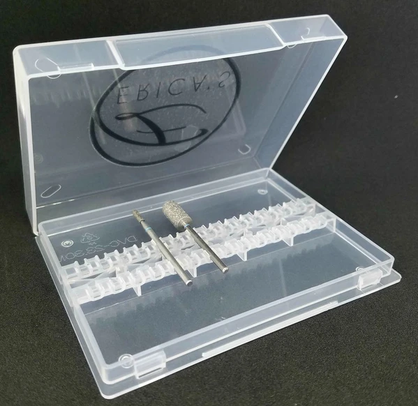 ÉTUI À EMBOUTS - RIGIDE ET MINCE NAILIFY