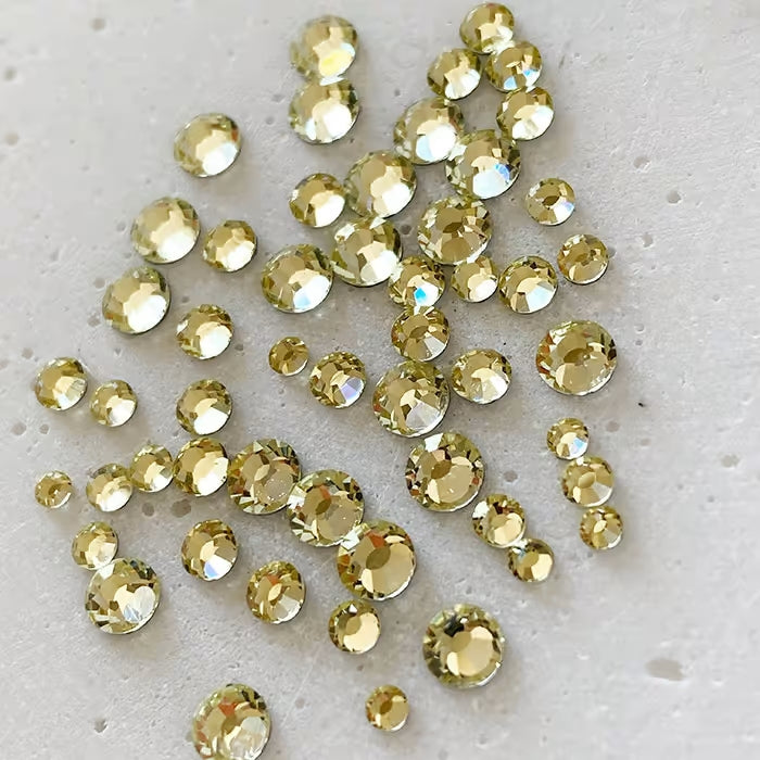 DIAMANTS | JAUNE LYS - MARIE-ÈVE MONGEAU