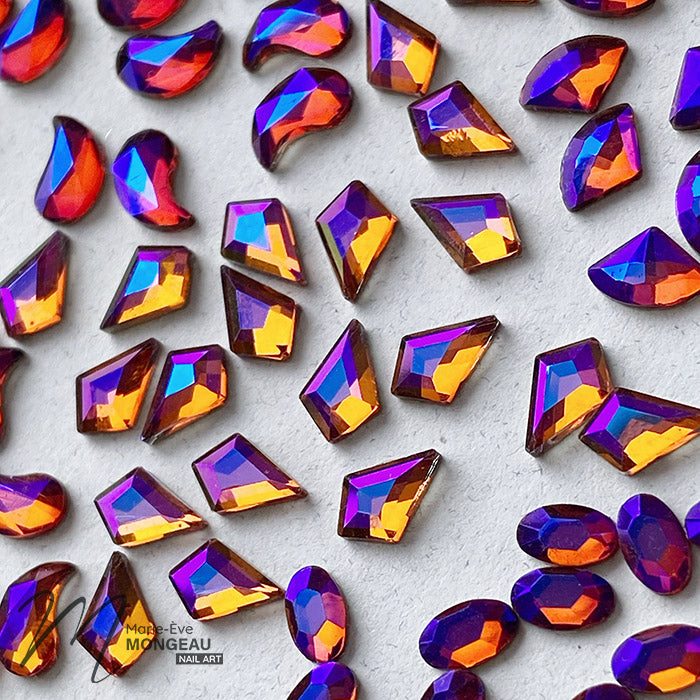 DIAMANTS FORMES | PURPLE SKY - PETIT LOSANGE ASYMÉTRIQUE - MARIE-ÉVE MONGEAU