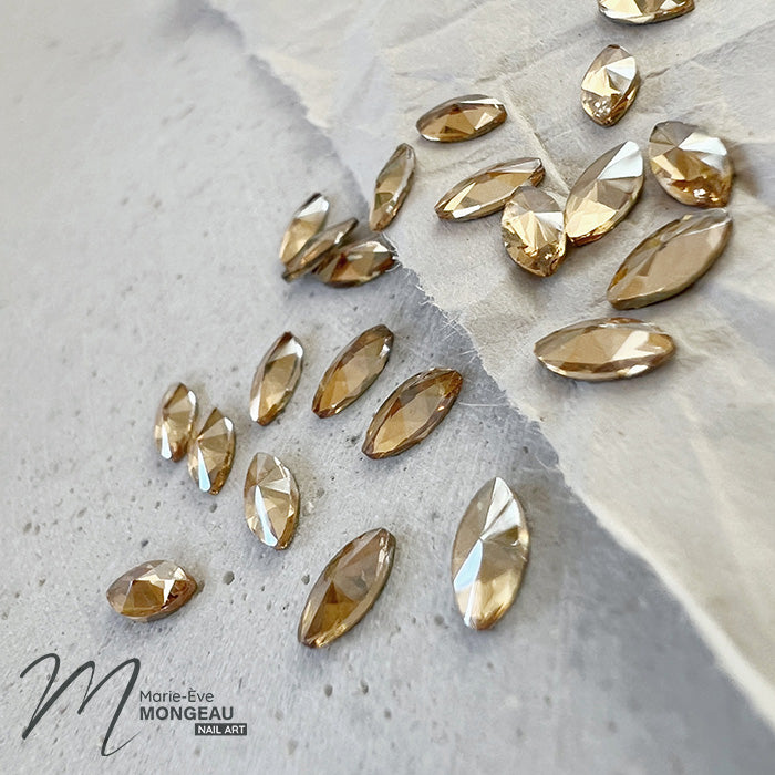 SHAPED DIAMONDS | CHAMPAGNE - CAT'S EYE - MARIE-ÉVE MONGEAU