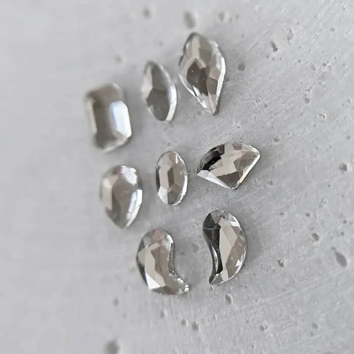 LEAF-SHAPED DIAMONDS | WHITE CRYSTAL - MARIE-ÈVE MONGEAU