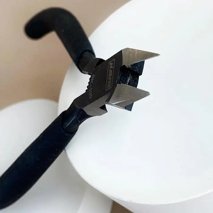 PINCE À RETRAIT - MARIE-ÈVE MONGEAU