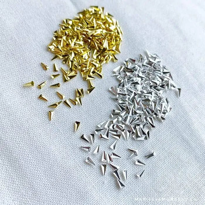 JEWELRY | GOLD ELONGATED TRIANGLE - MARIE-ÈVE MONGEAU