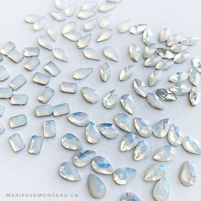 LEAF-SHAPED DIAMONDS | WHITE OPAL - MARIE-ÈVE MONGEAU